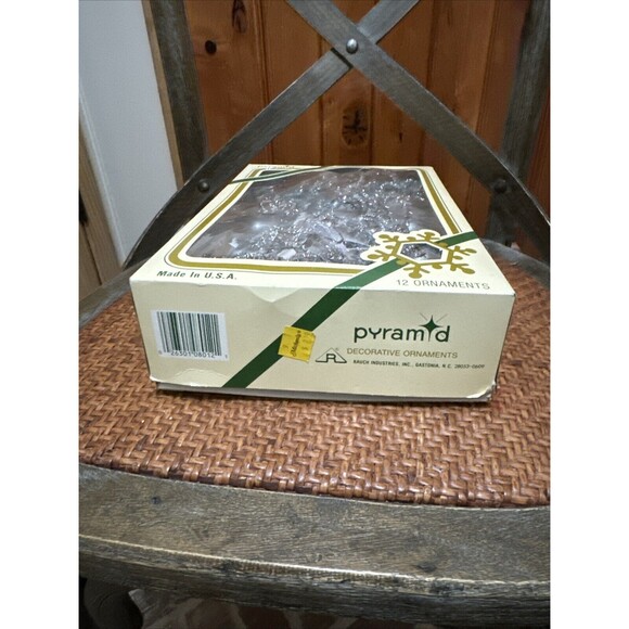 Vintage Pyramid Glass Ornaments Box ( 2.25") - 12  Clear Ball‎ Ornaments - Picture 2 of 10